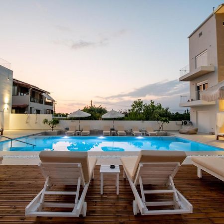 Ennea Suites-Null Suite Flámbouras Dış mekan fotoğraf